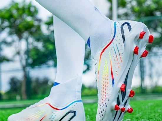 Chaussures De Football En Gazon Synthétique Pour Hommes, Chaussures De Soccer TF Respirantes Anti-dérapantes Professionnelles Pour L'entraînement En Été Et La Compétition En Extérieur