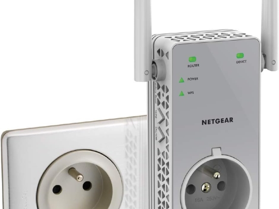 Répéteur WiFi NETGEAR EX3800 AC750 Dual Band + Prise Filtrée Intégrée