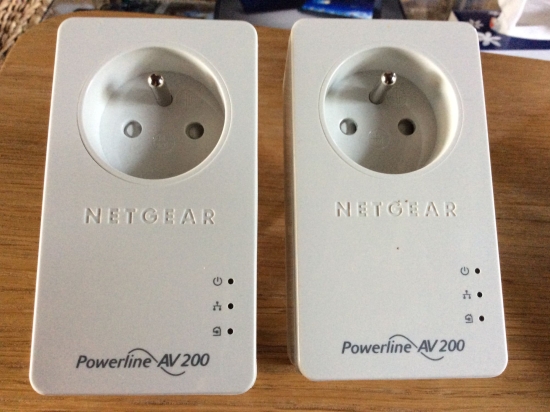 2 CPL NETGEAR POWERLINE AV+ 200 XAV1401 /XAV1601 200MB/S