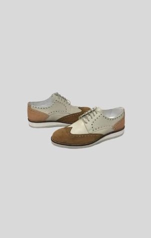 Chaussures  à lacets pour homme  43 neuf avec étiquette