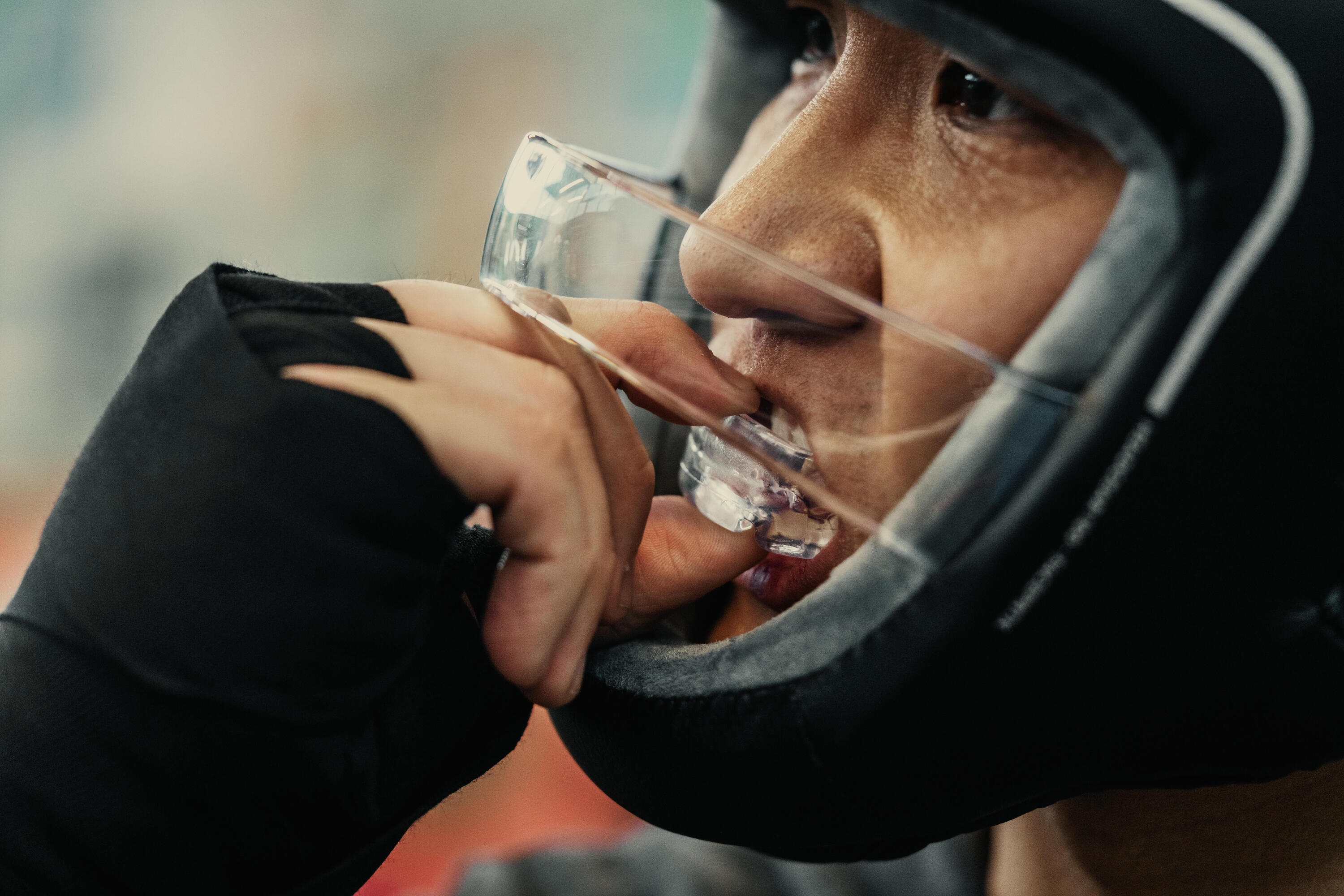 PROTÈGE-DENTS 100 TAILLE L TRANSPARENT BOXE ET ART MARTIAUX