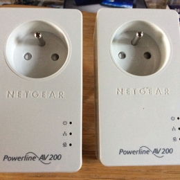 2 CPL NETGEAR POWERLINE AV+ 200 XAV1401 /XAV1601 200MB/S